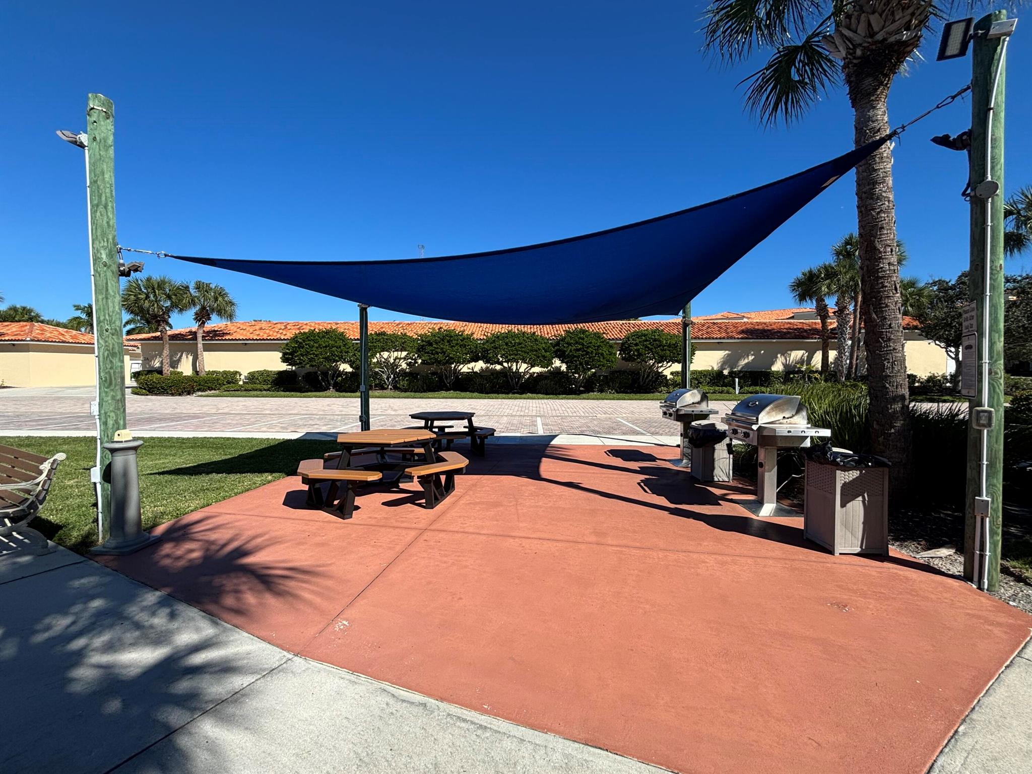 Harbour Isle East - Residential