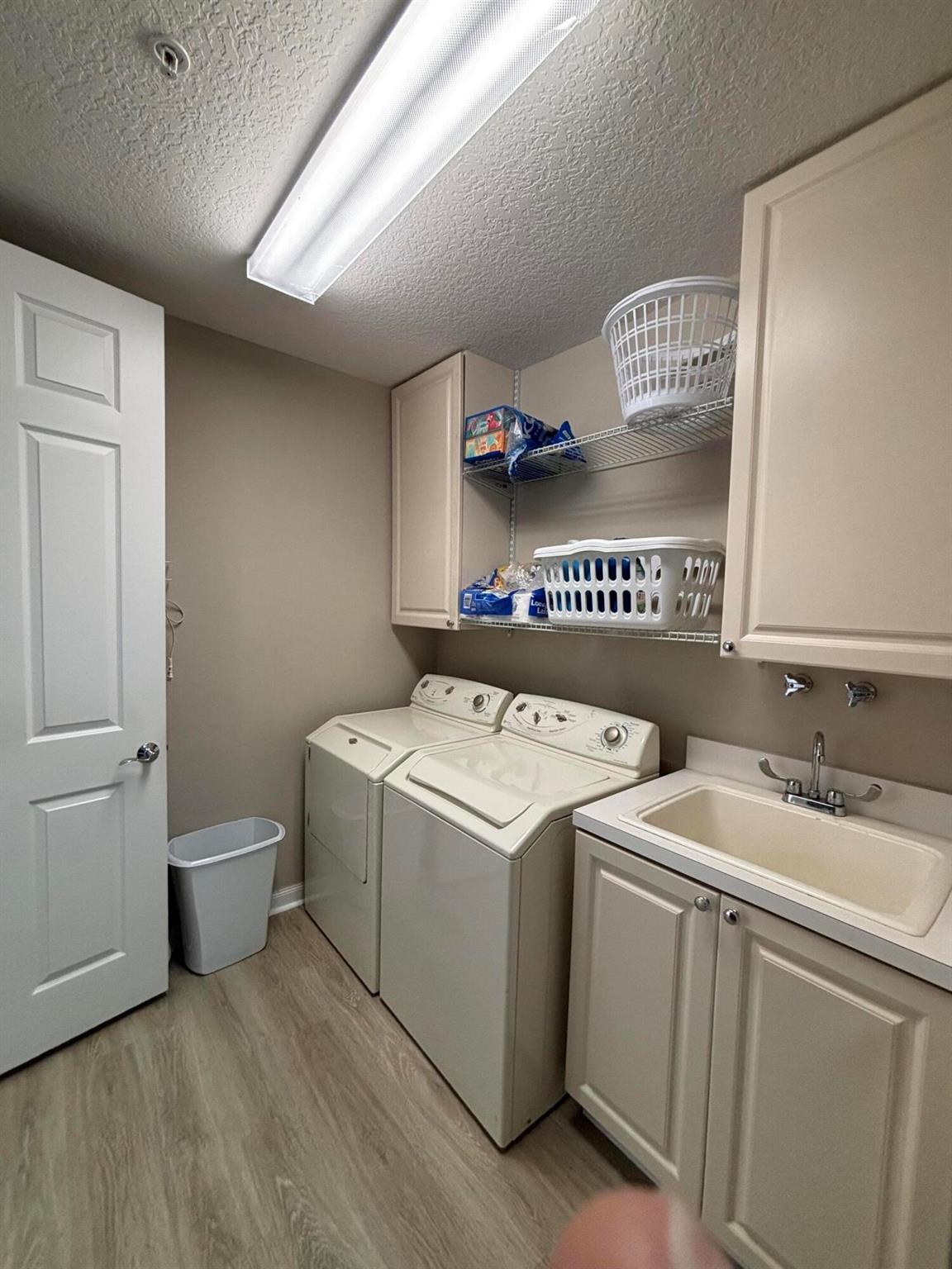 Harbour Isle East - Residential