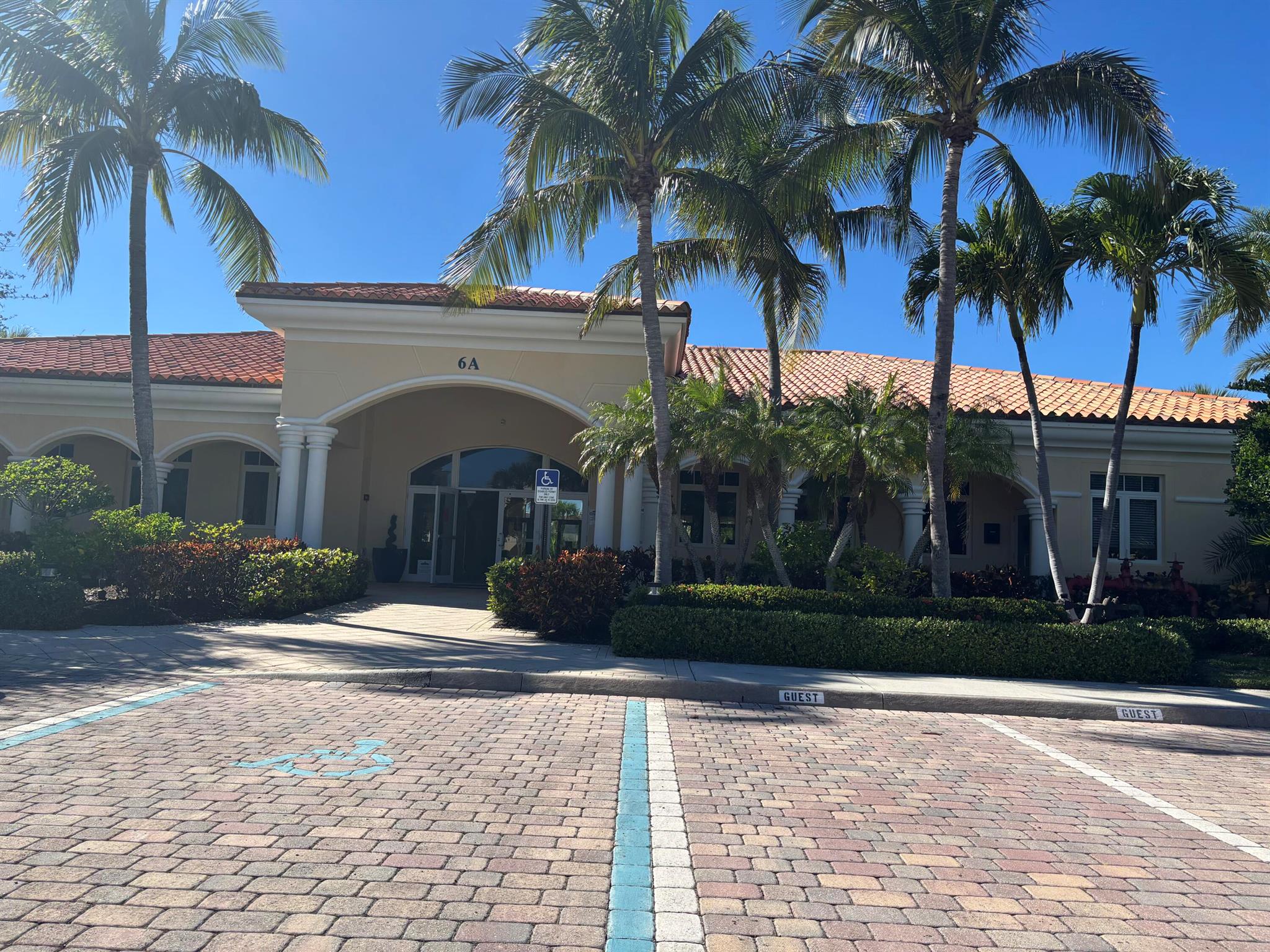 Harbour Isle East - Residential