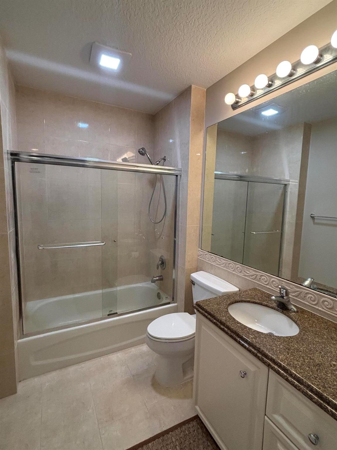 Harbour Isle East - Residential