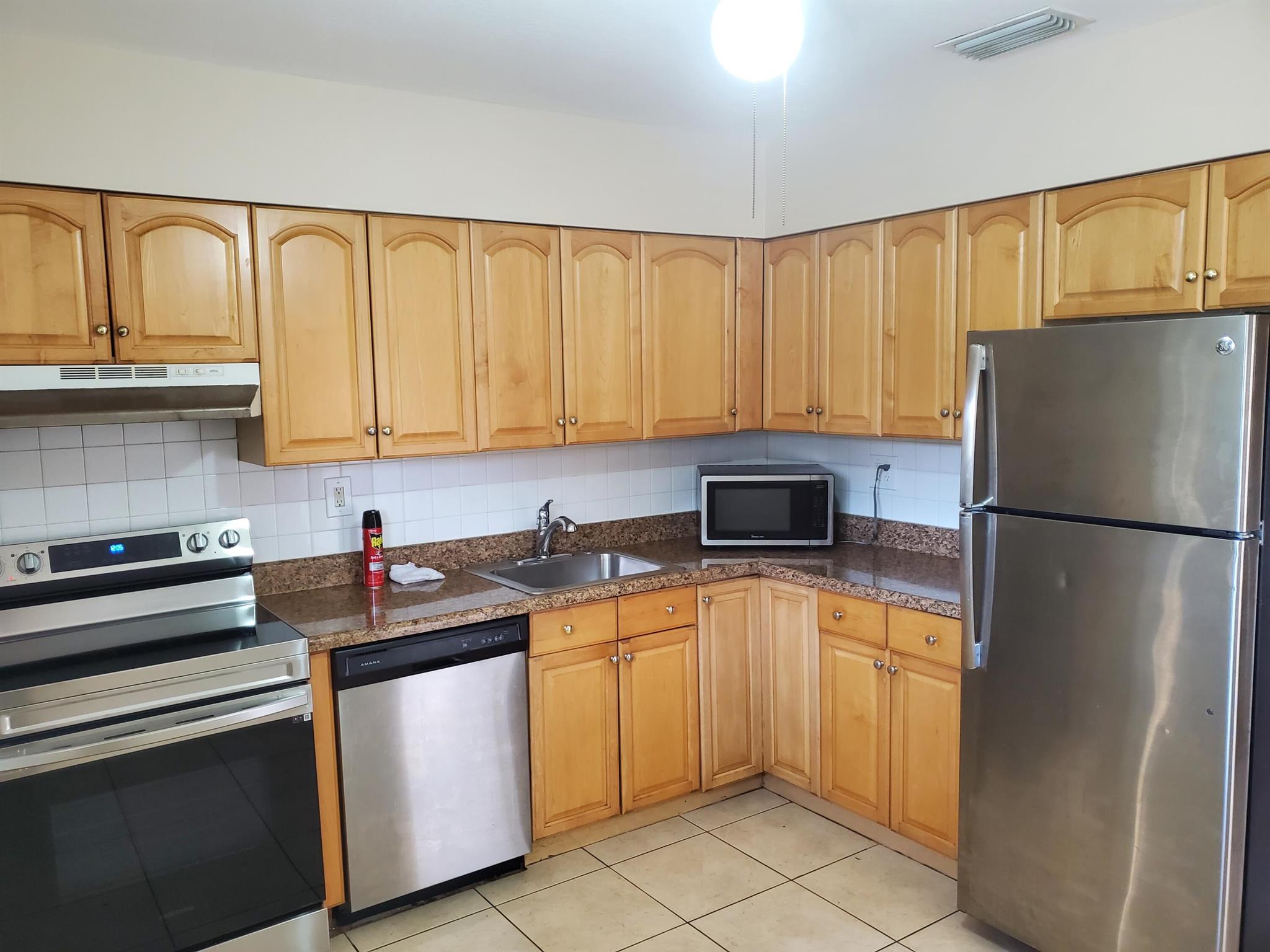 TOWN OF DEERFIELD - Residential Income