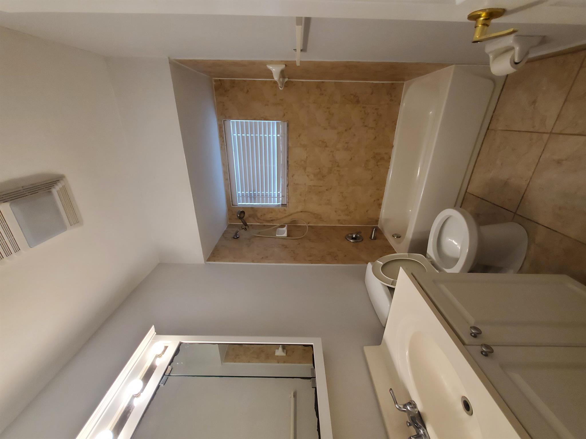 TOWN OF DEERFIELD - Residential Income