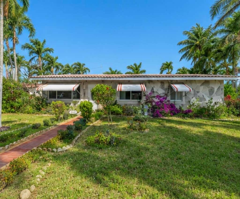 Photo of 1117 SE 5th Street, Deerfield Beach, FL 33441 (MLS # B26046071)