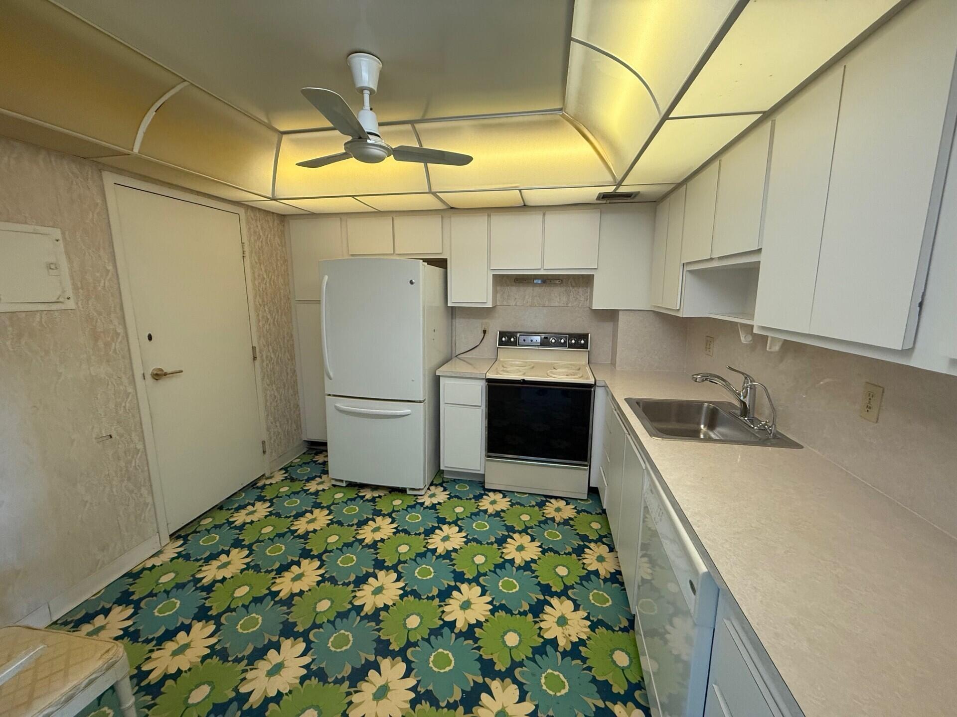 PATRICIAN OF PALM BEACH C - Residential