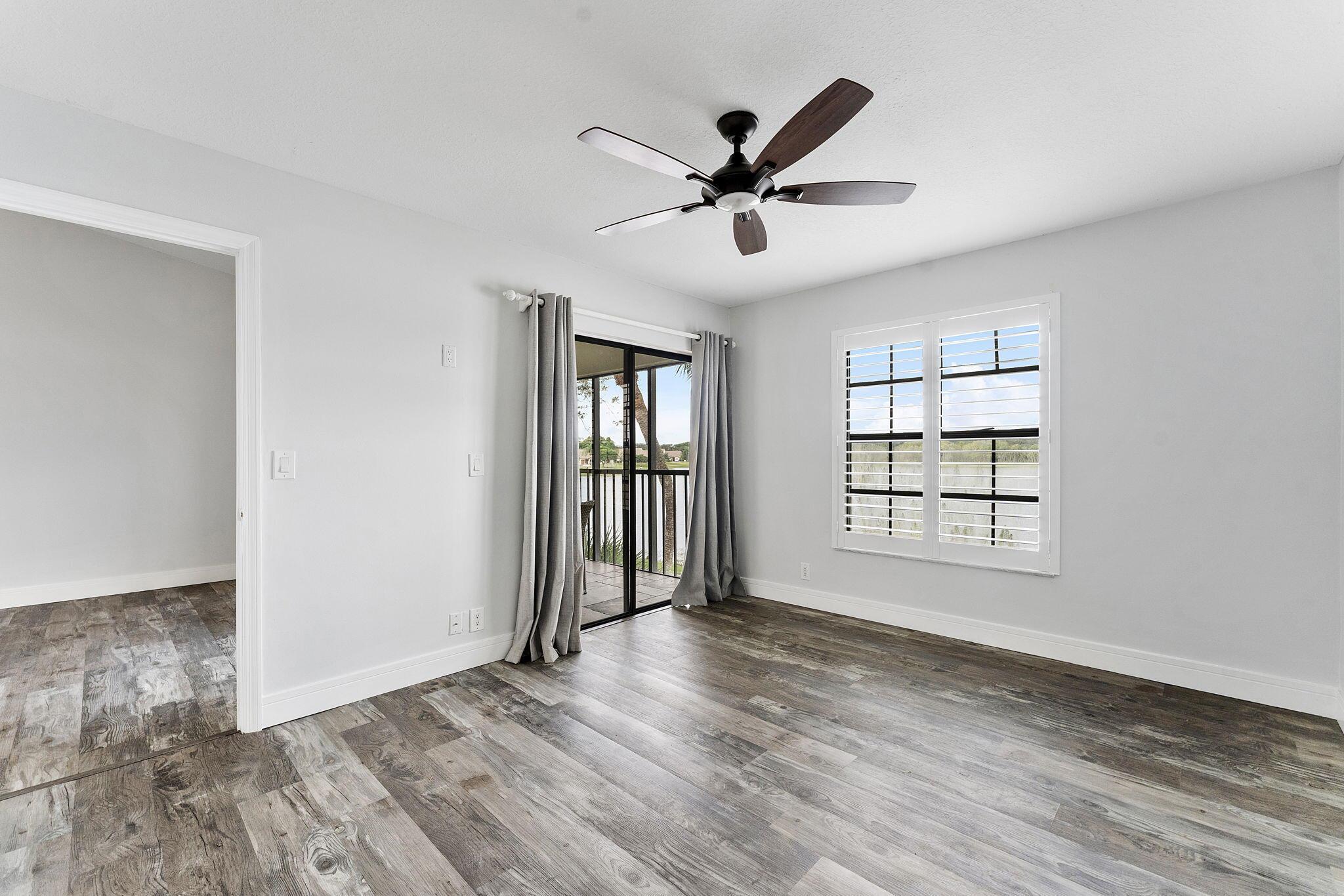 LAKE WINDWOOD CONDO - Residential