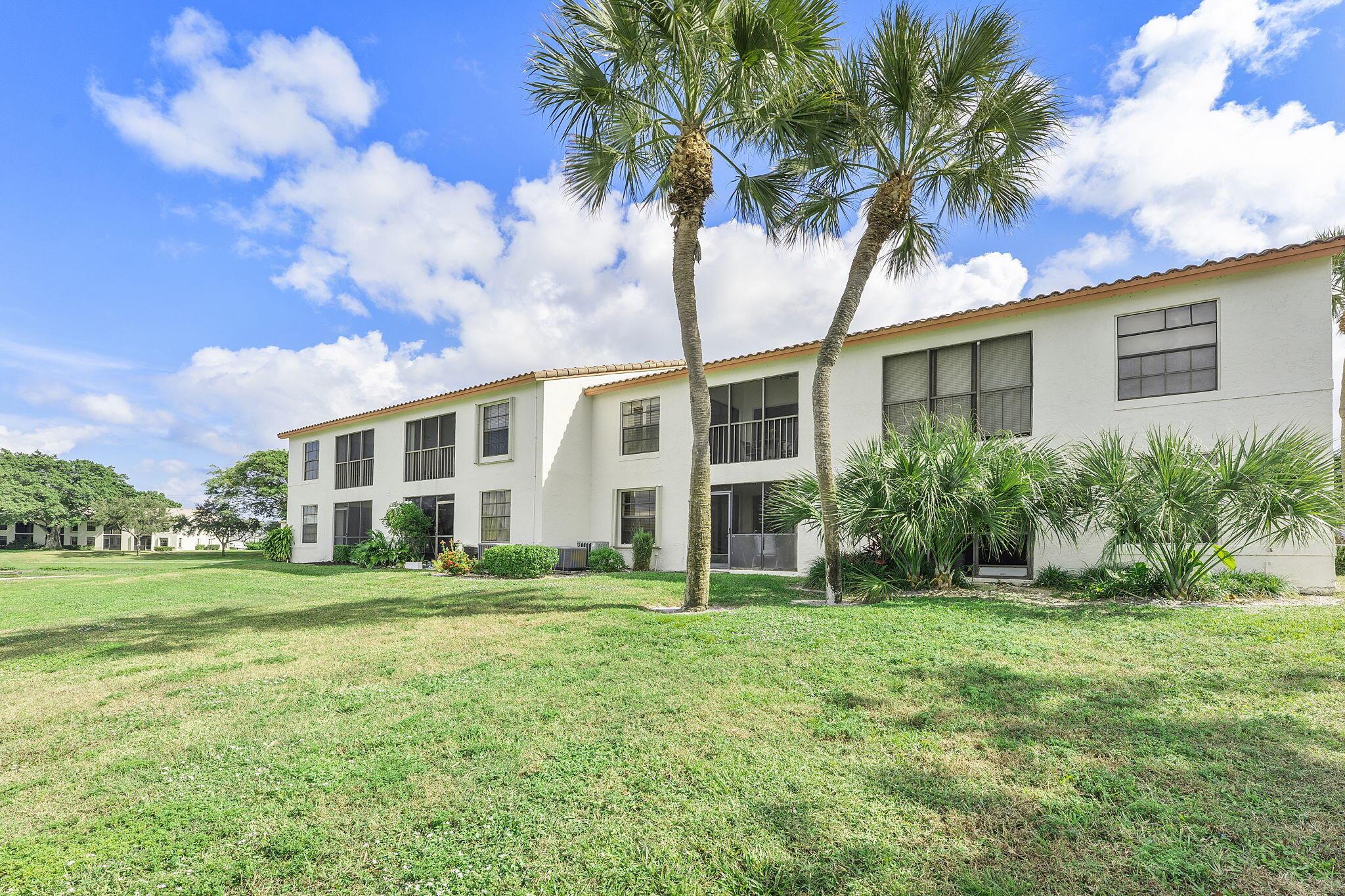 LAKE WINDWOOD CONDO - Residential