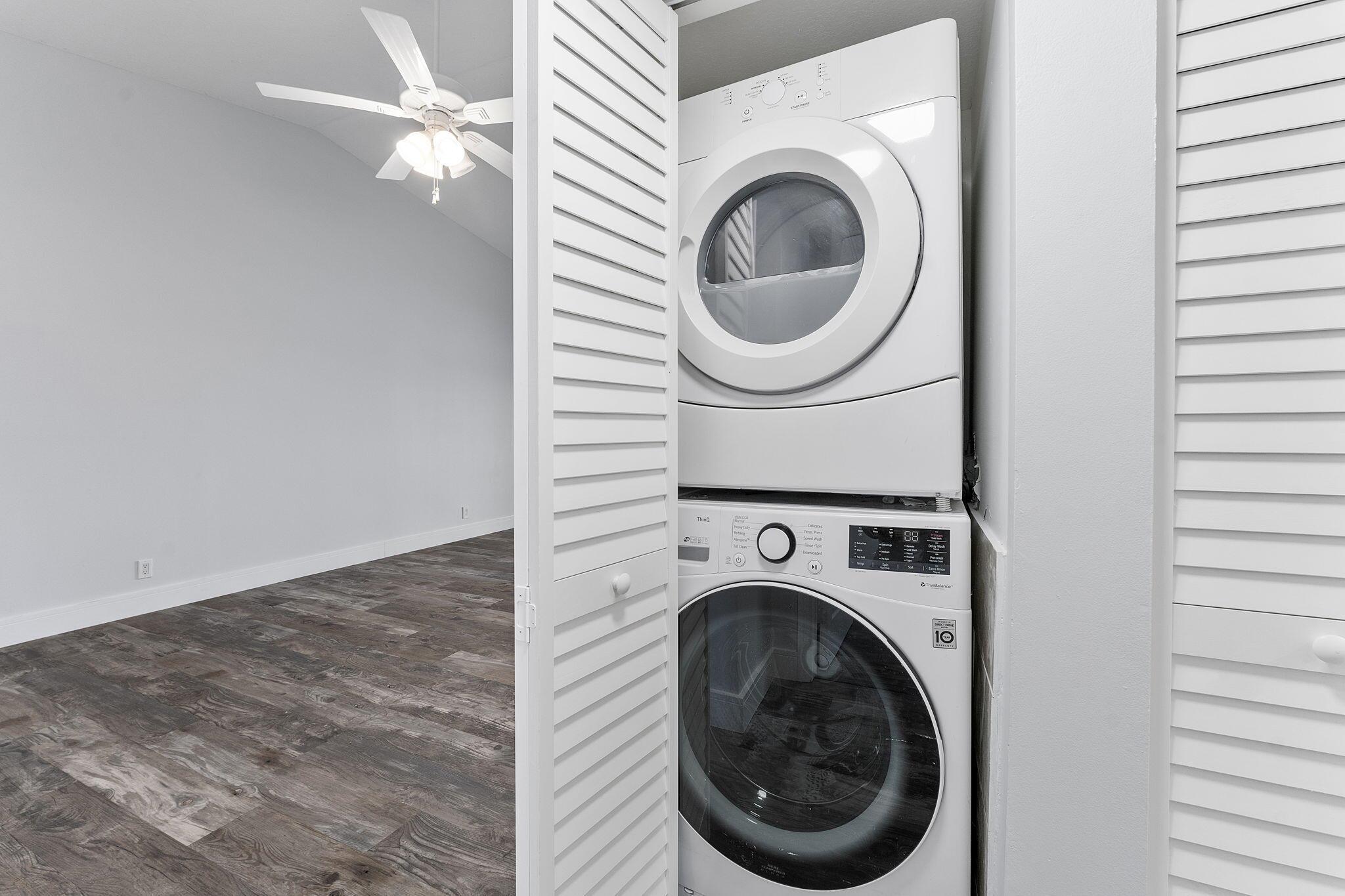 LAKE WINDWOOD CONDO - Residential