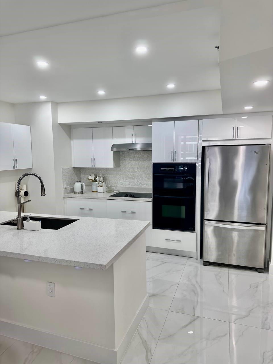 BEACH CLUB TWO CONDO - Residential Lease