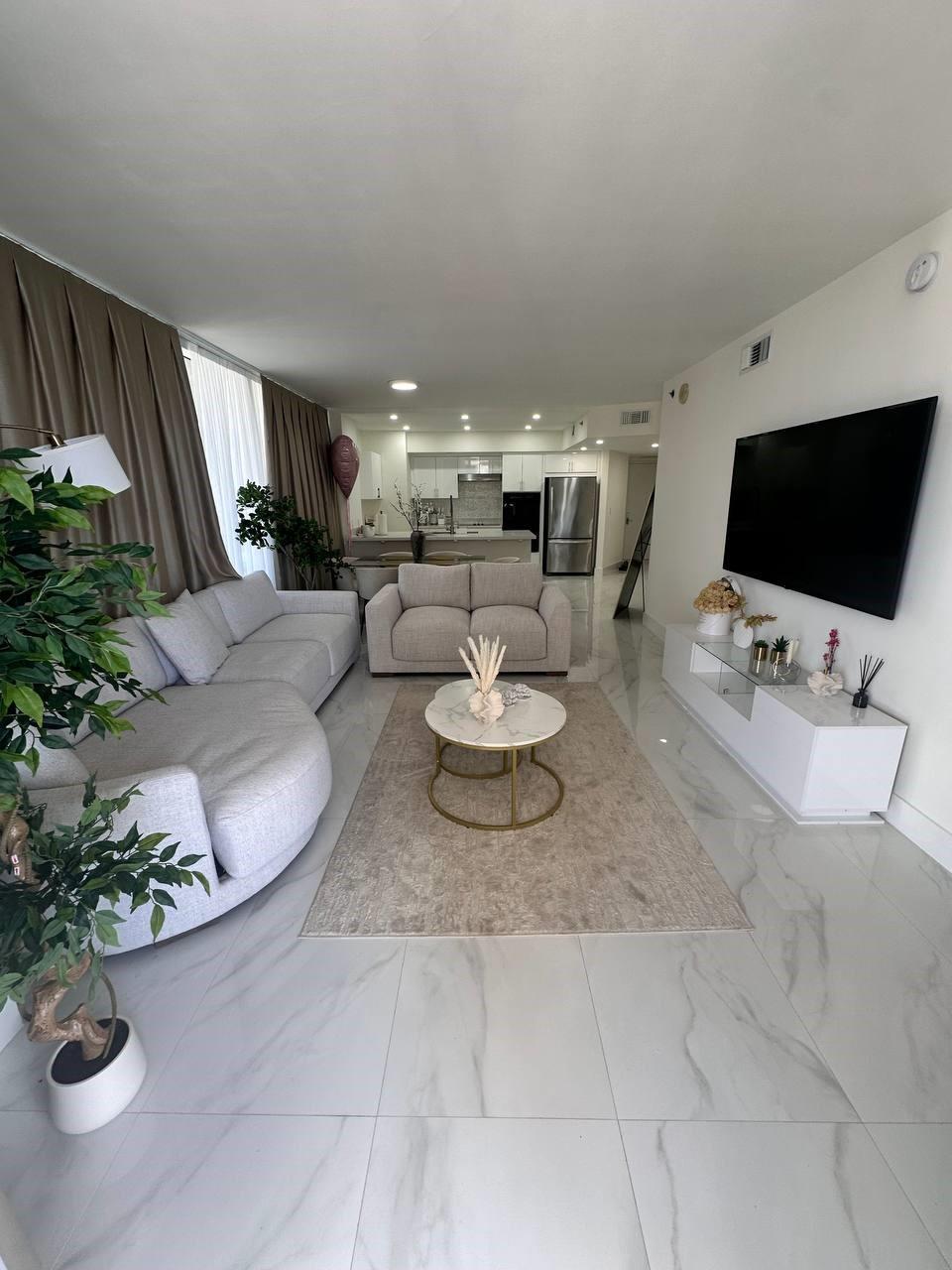 BEACH CLUB TWO CONDO - Residential Lease