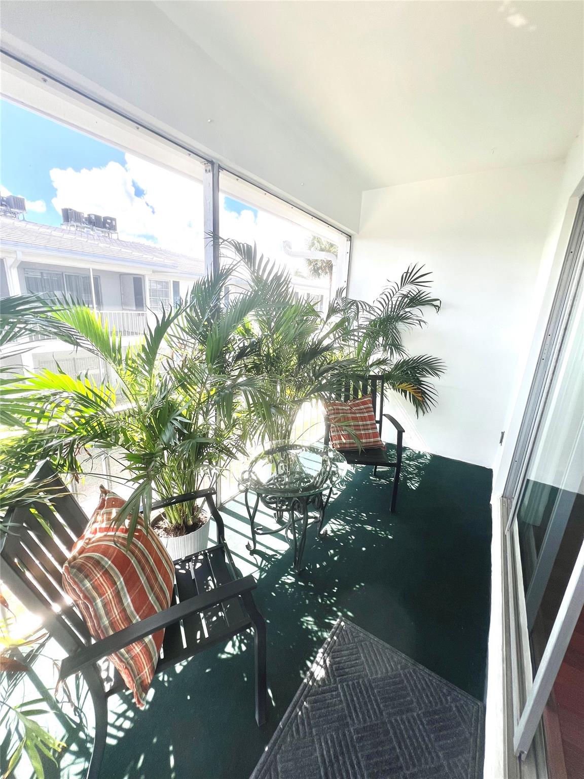 Imperial Point Colonnades - Residential Lease