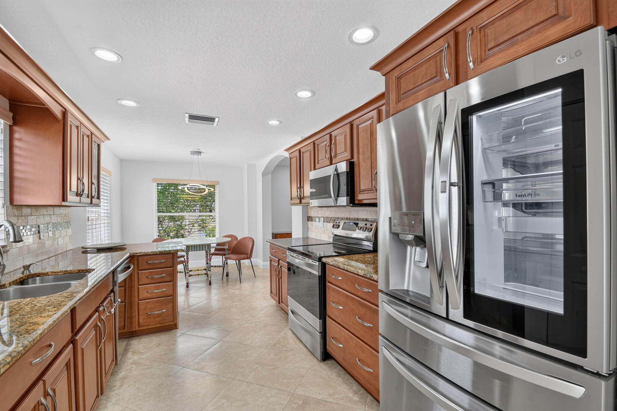 Properties 12447 Crystal Pointe Drive 201