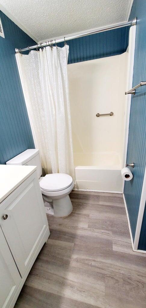VILLAS AT INDIAN RIVER - Residential