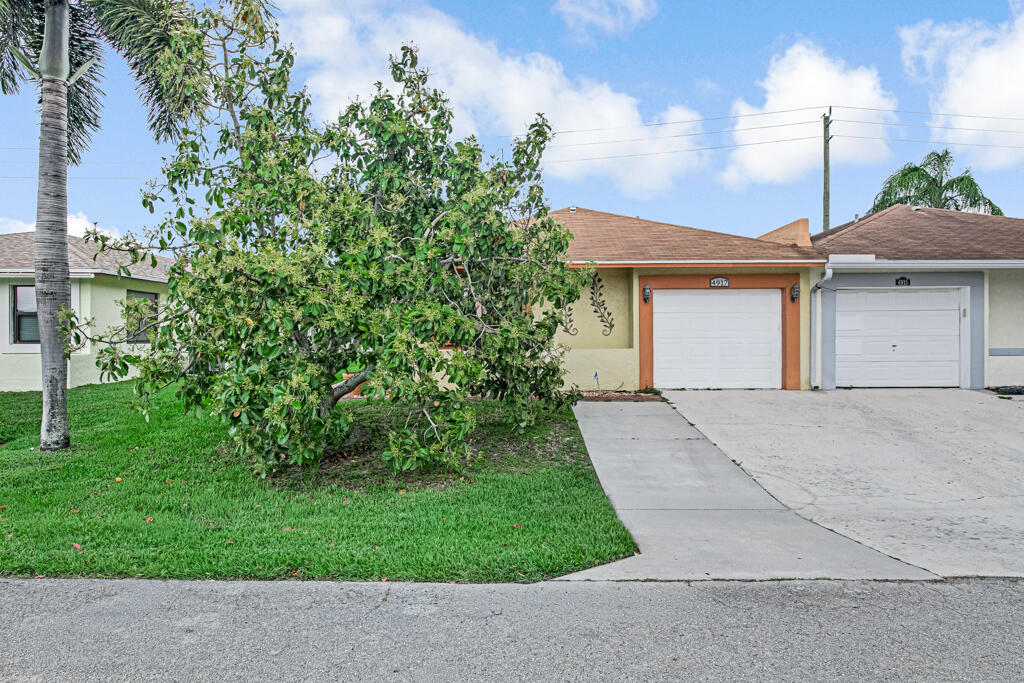 PALM HILL VILLAS UNIT TWO - Residential