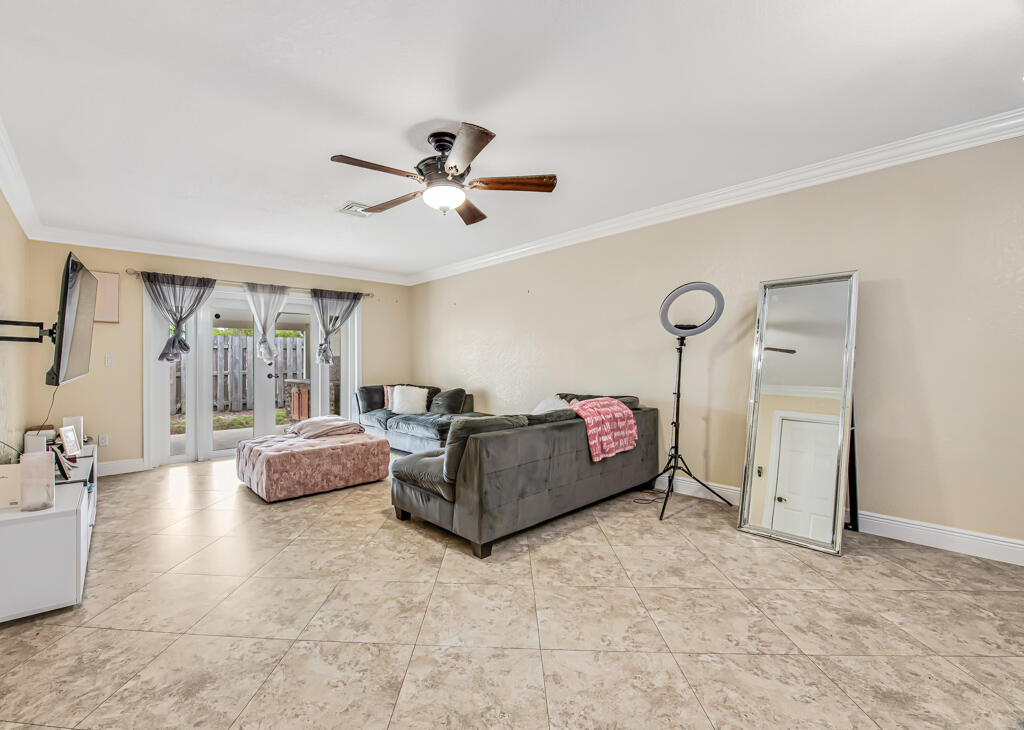 PALM HILL VILLAS UNIT TWO - Residential