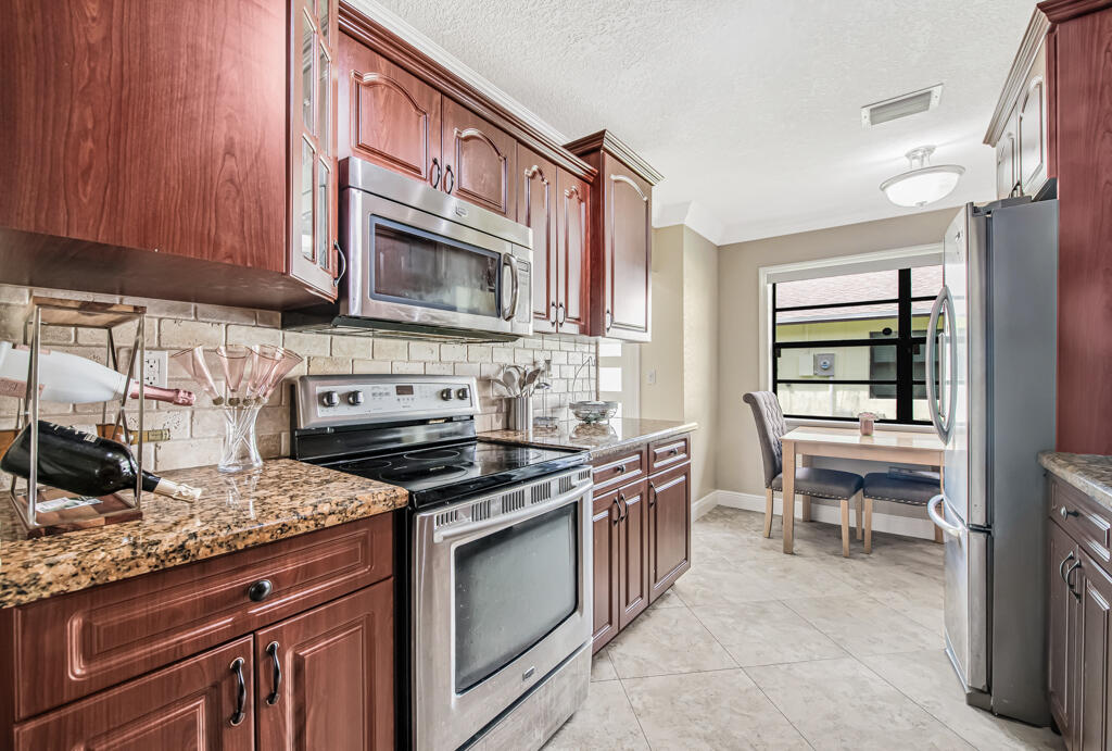 PALM HILL VILLAS UNIT TWO - Residential