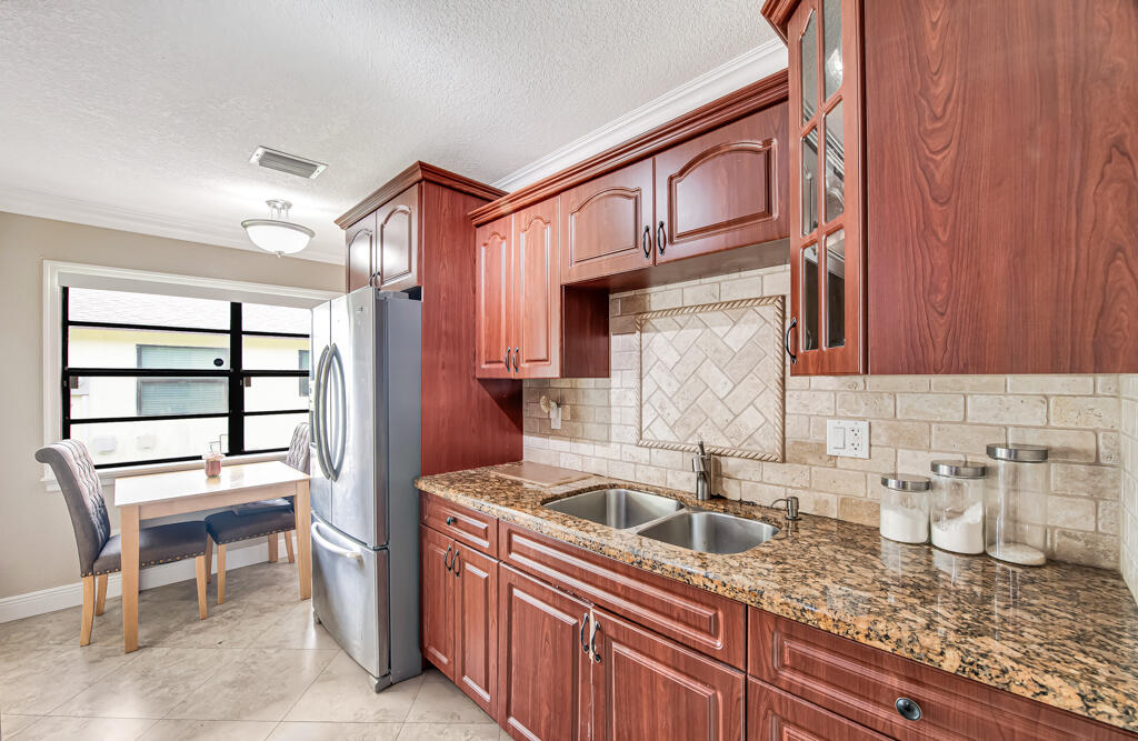 PALM HILL VILLAS UNIT TWO - Residential