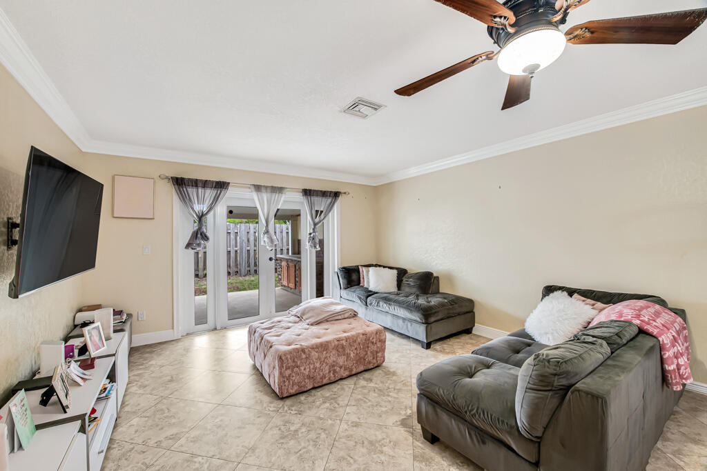 PALM HILL VILLAS UNIT TWO - Residential