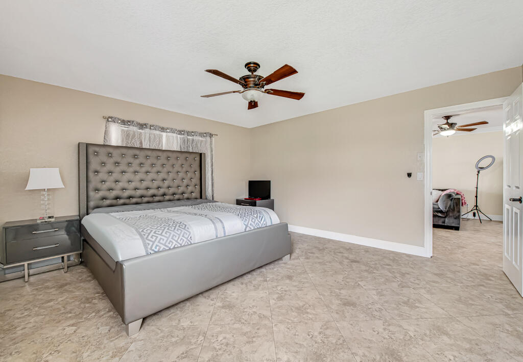 PALM HILL VILLAS UNIT TWO - Residential