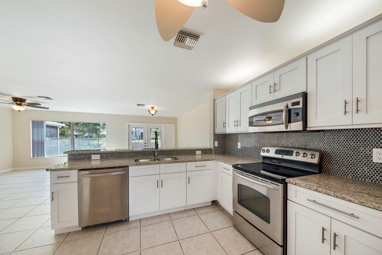 1132 W Lakes Drive