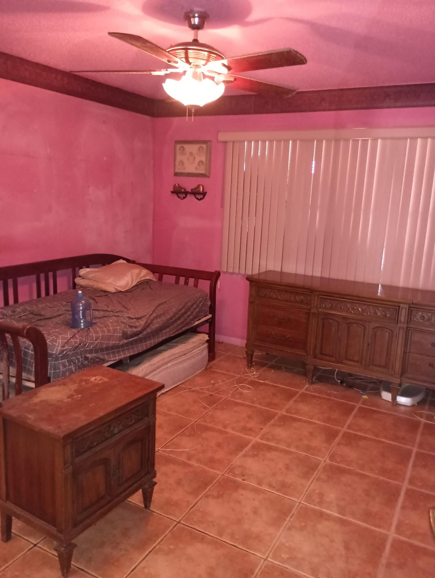 ASHBY C CONDO - Residential