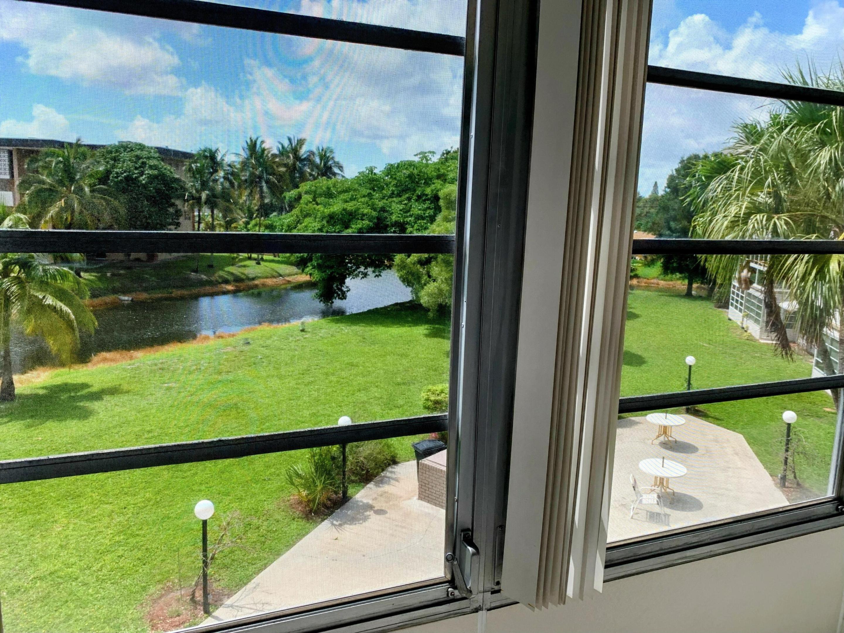 2800 NW 47th Terrace