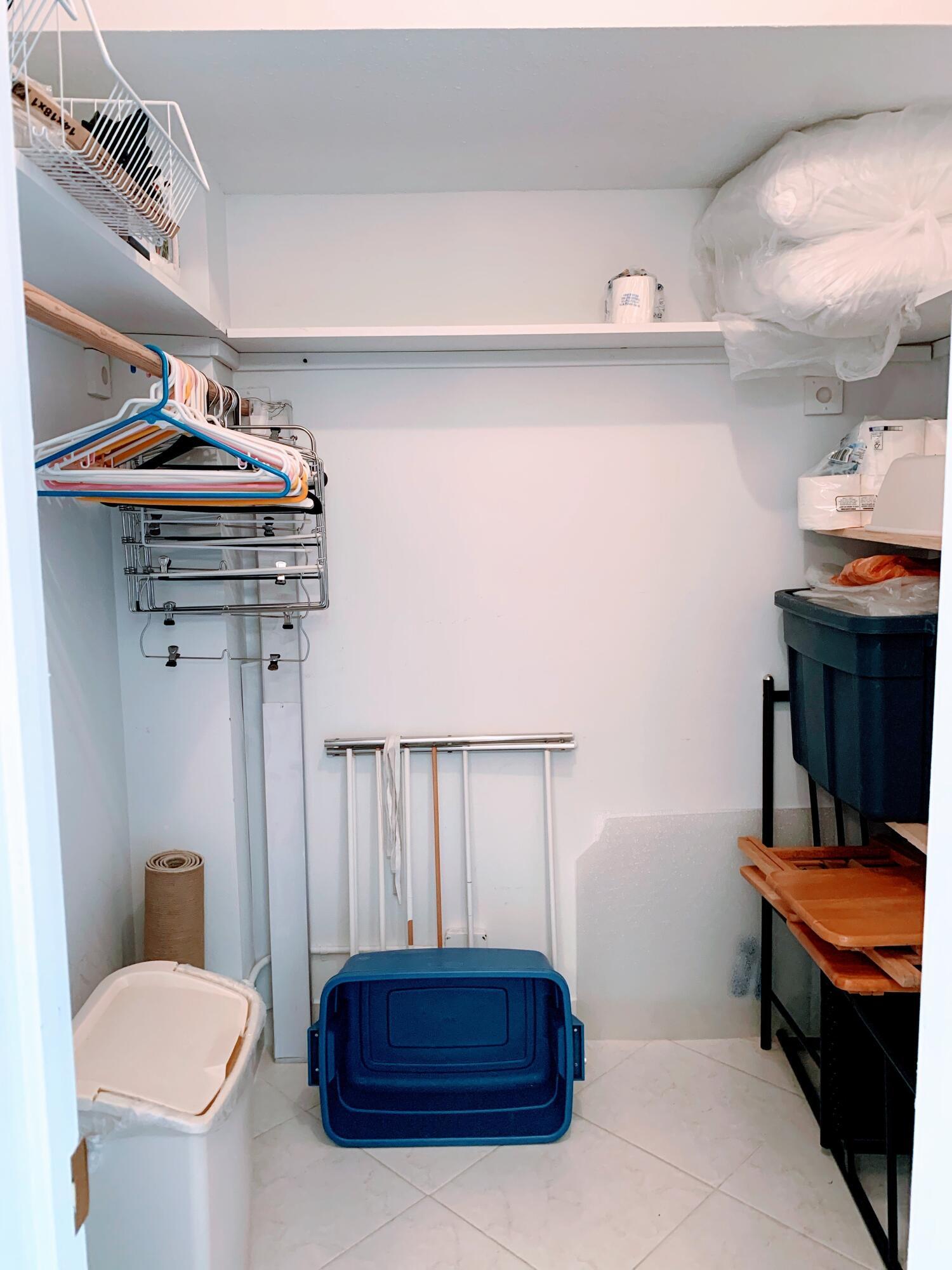 LAUDERDALE OAKS CONDO 4 - Residential