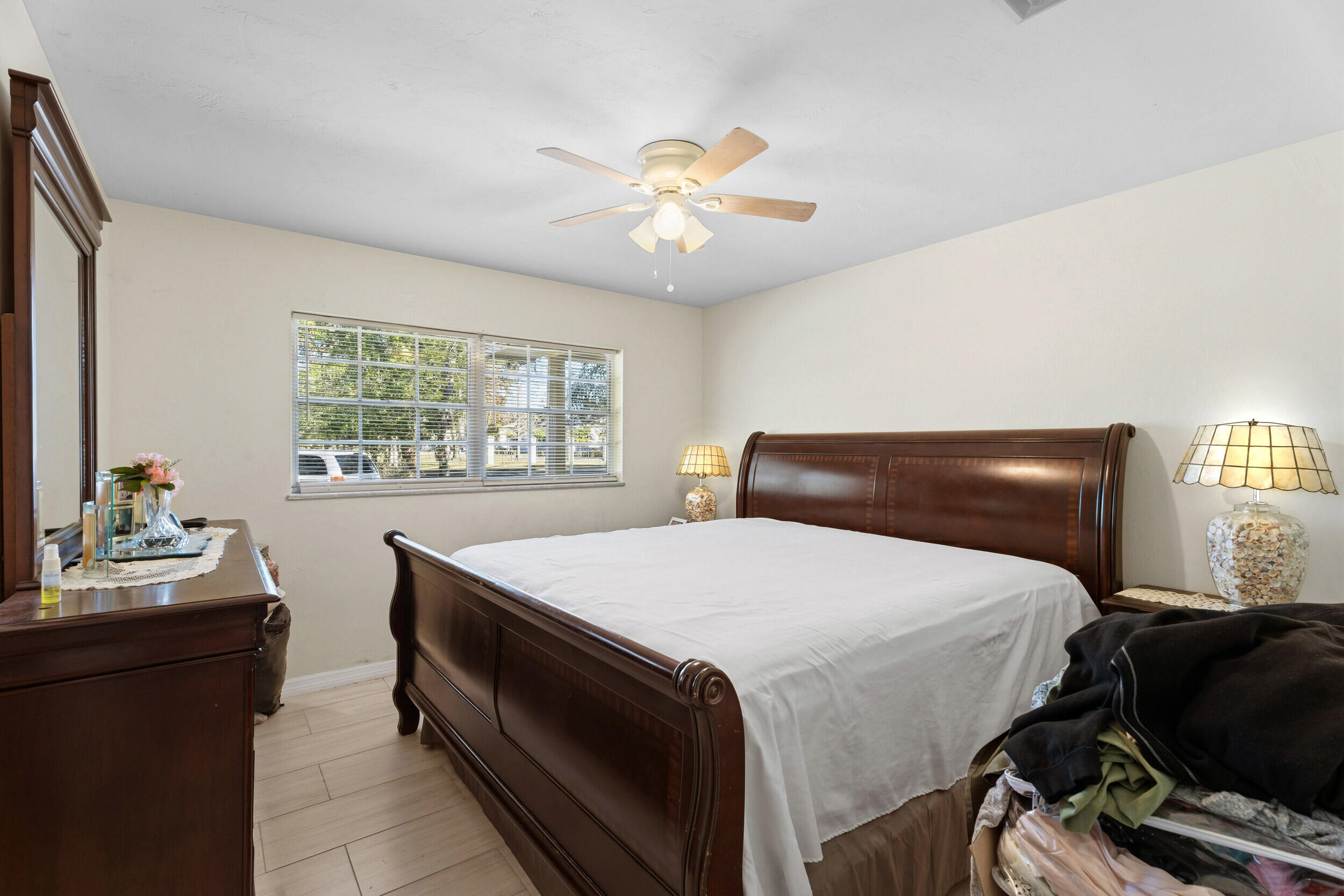 METES AND BOUNDS - Residential