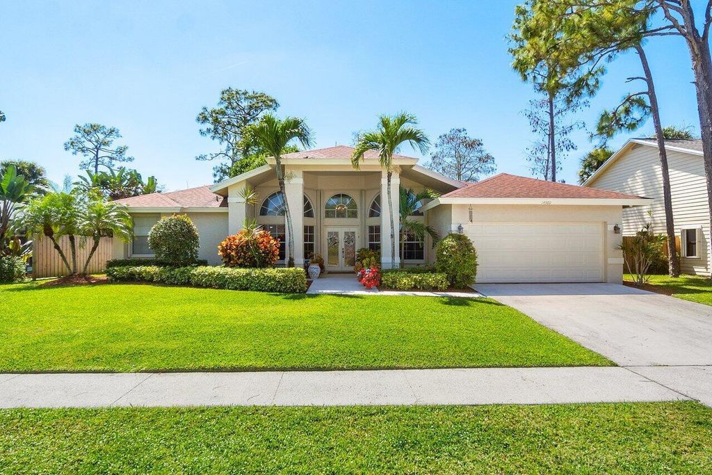 Photo of 14360 Larkspur Lane, Wellington, FL 33414 (MLS # R10968391)