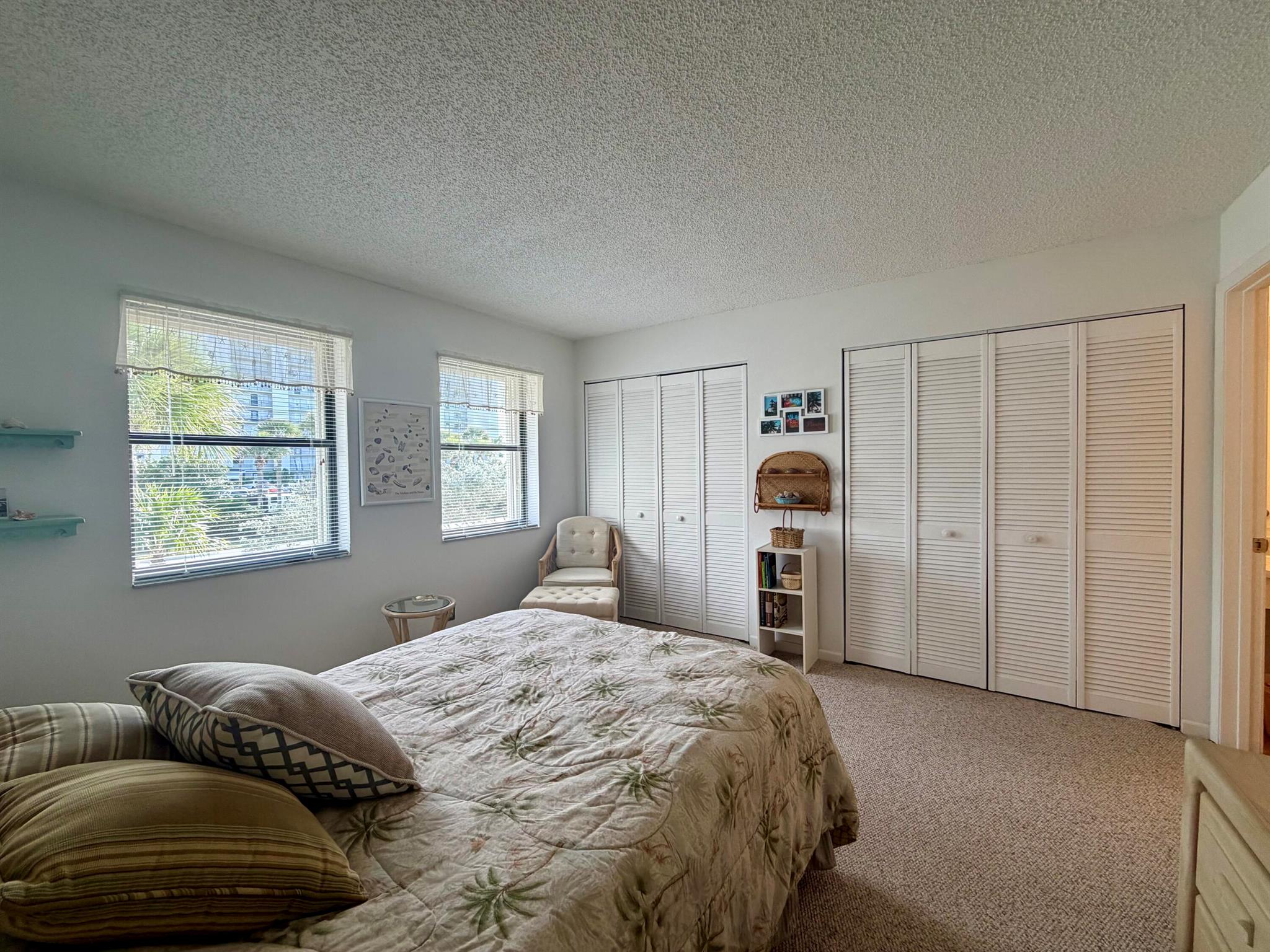 OCEAN HARBOUR VILLAS COND - Residential