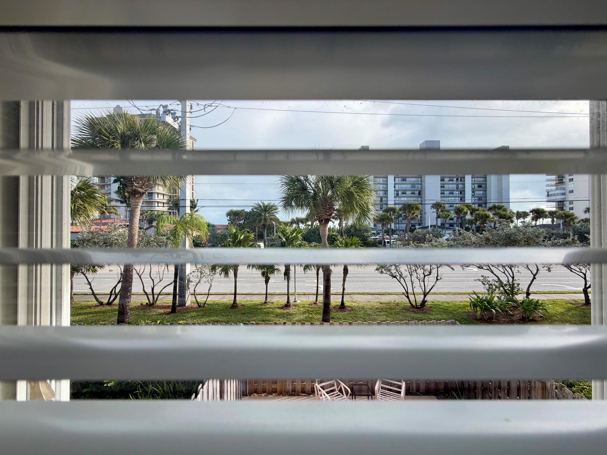 OCEAN HARBOUR VILLAS COND - Residential