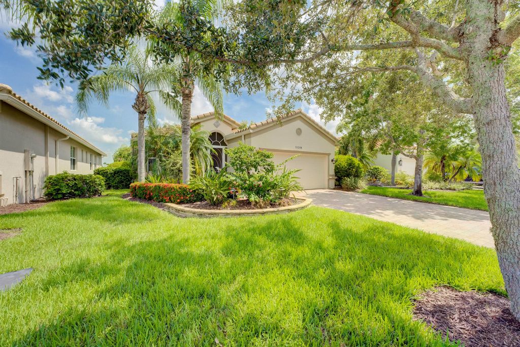 Photo of 11319 SW Mountain Ash Circle, Port St Lucie, FL 34987 (MLS # R10902028)