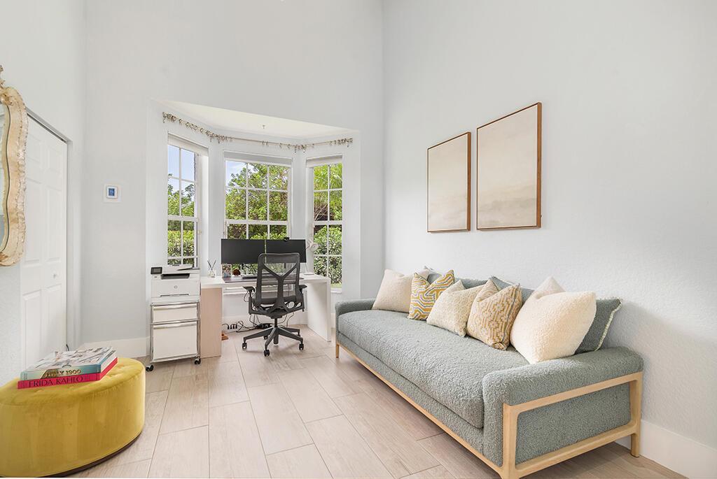 Palm Beach Country Estates - Residential