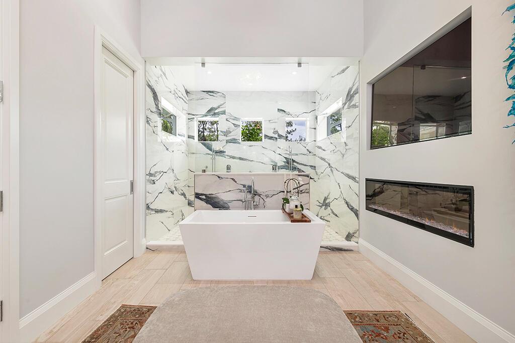 Palm Beach Country Estates - Residential