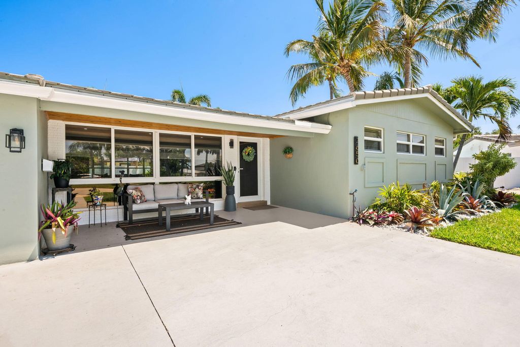 Photo of 2650 NE 50th Street, Lighthouse Point, FL 33064 (MLS # B26025181)