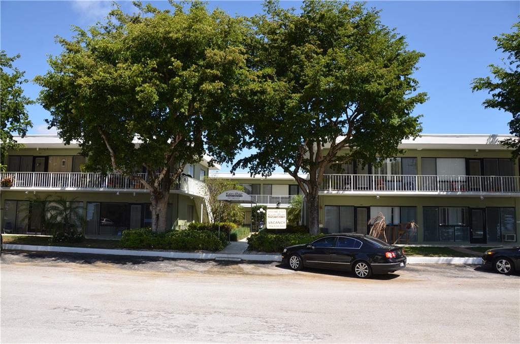 GATEWAY 25-24 b - Residential Lease