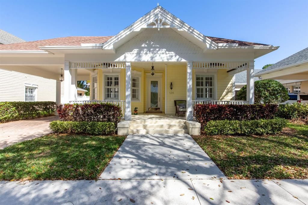 Photo of 124 Sweet Bay Circle, Jupiter, FL 33458 (MLS # R10694469)