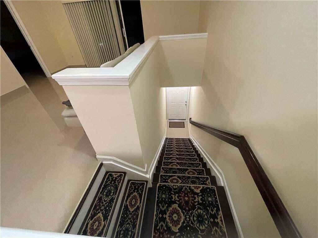 5820 W Sample Road 305