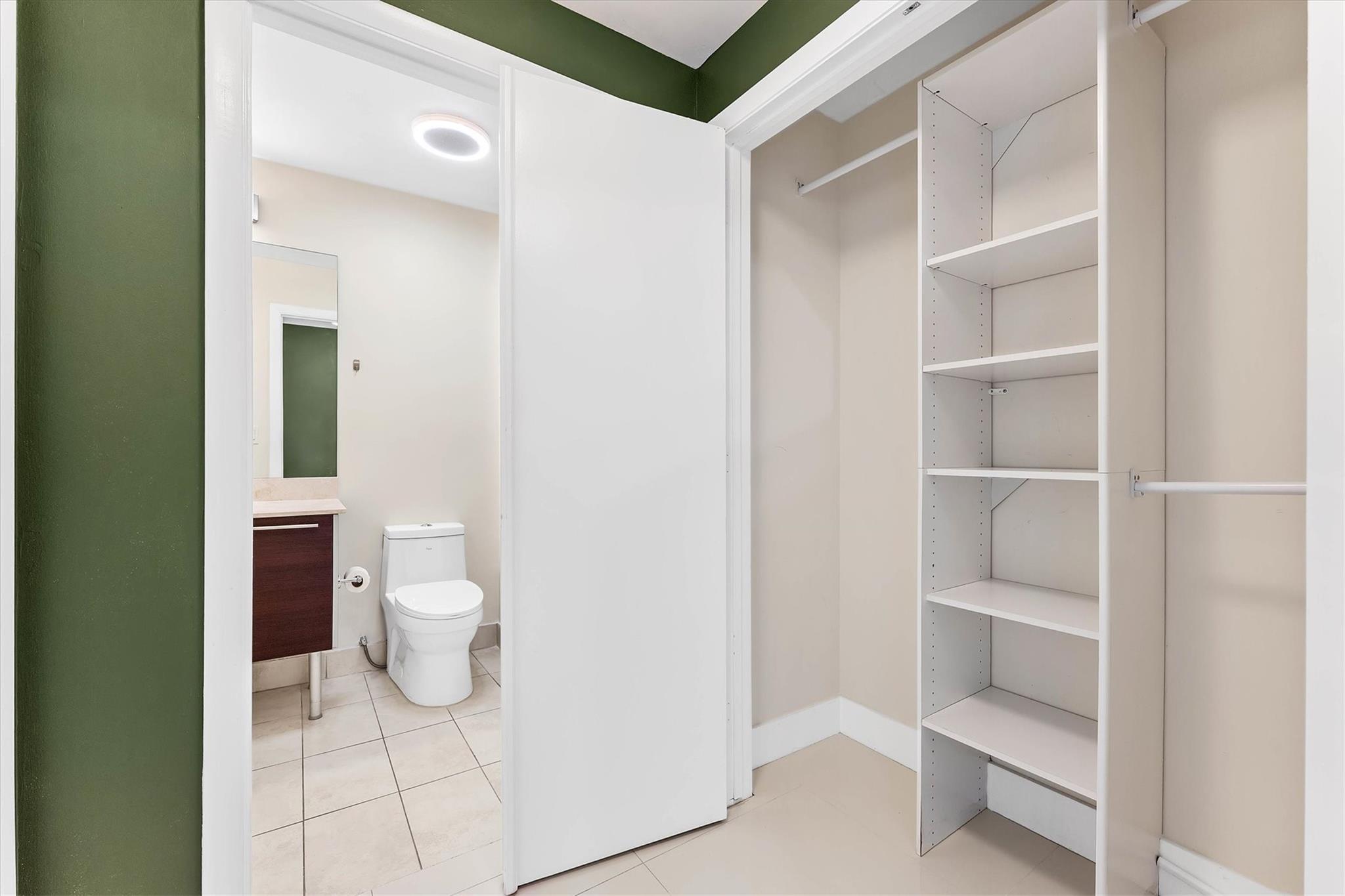 QUANTUM ON THE BAY CONDO NO 1 - Residential Lease