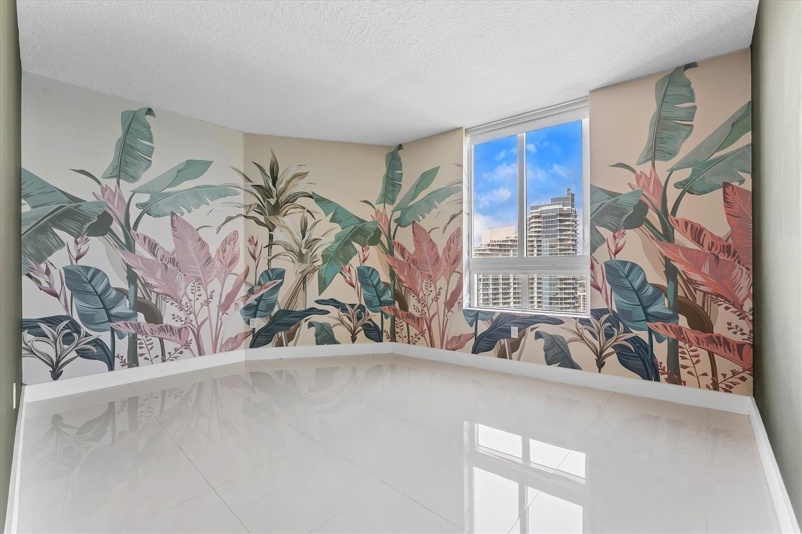 QUANTUM ON THE BAY CONDO NO 1 - Residential Lease