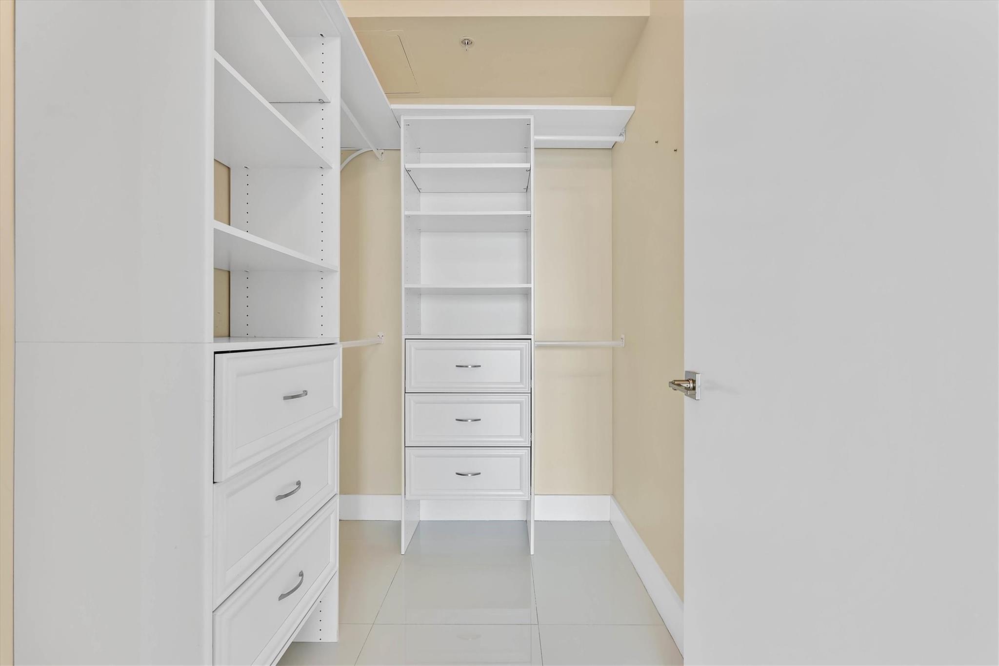 QUANTUM ON THE BAY CONDO NO 1 - Residential Lease