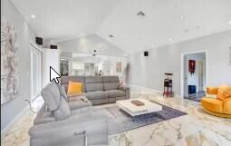 WHISPERING OAKS - Residential