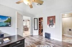 WHISPERING OAKS - Residential