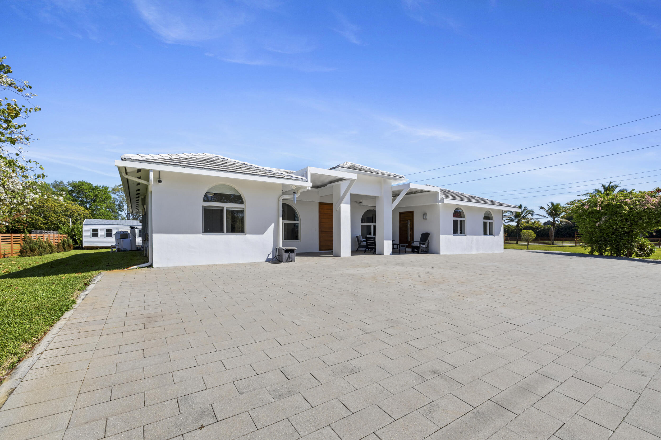 View photos, virtual tours, details... 13621 SW 16th Street