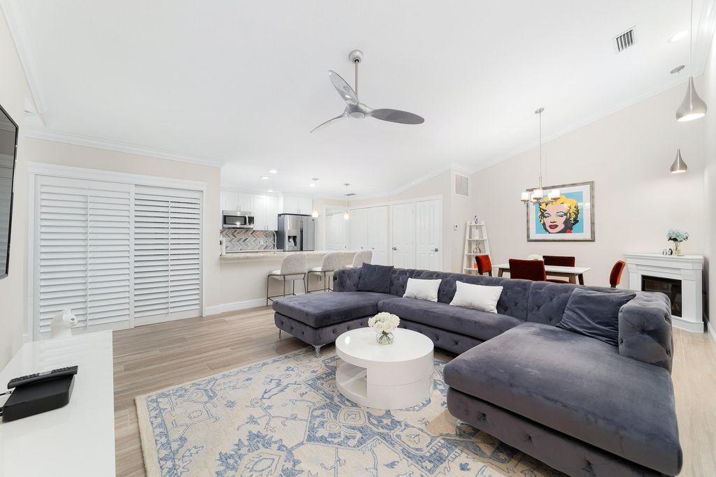 Photo of 7101 Geminata Oak Court, Palm Beach Gardens, FL 33410 (MLS # R11053510)