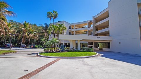 Photo of 221 NE Plantation Road #213, Stuart, FL 34996 (MLS # F10555374)