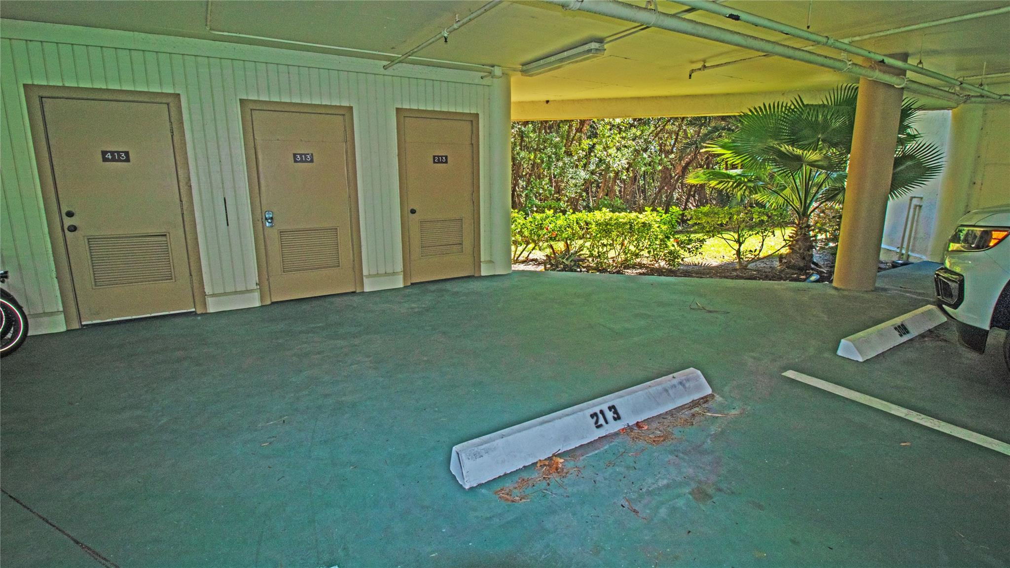 Plantation Club Villas Co - Residential