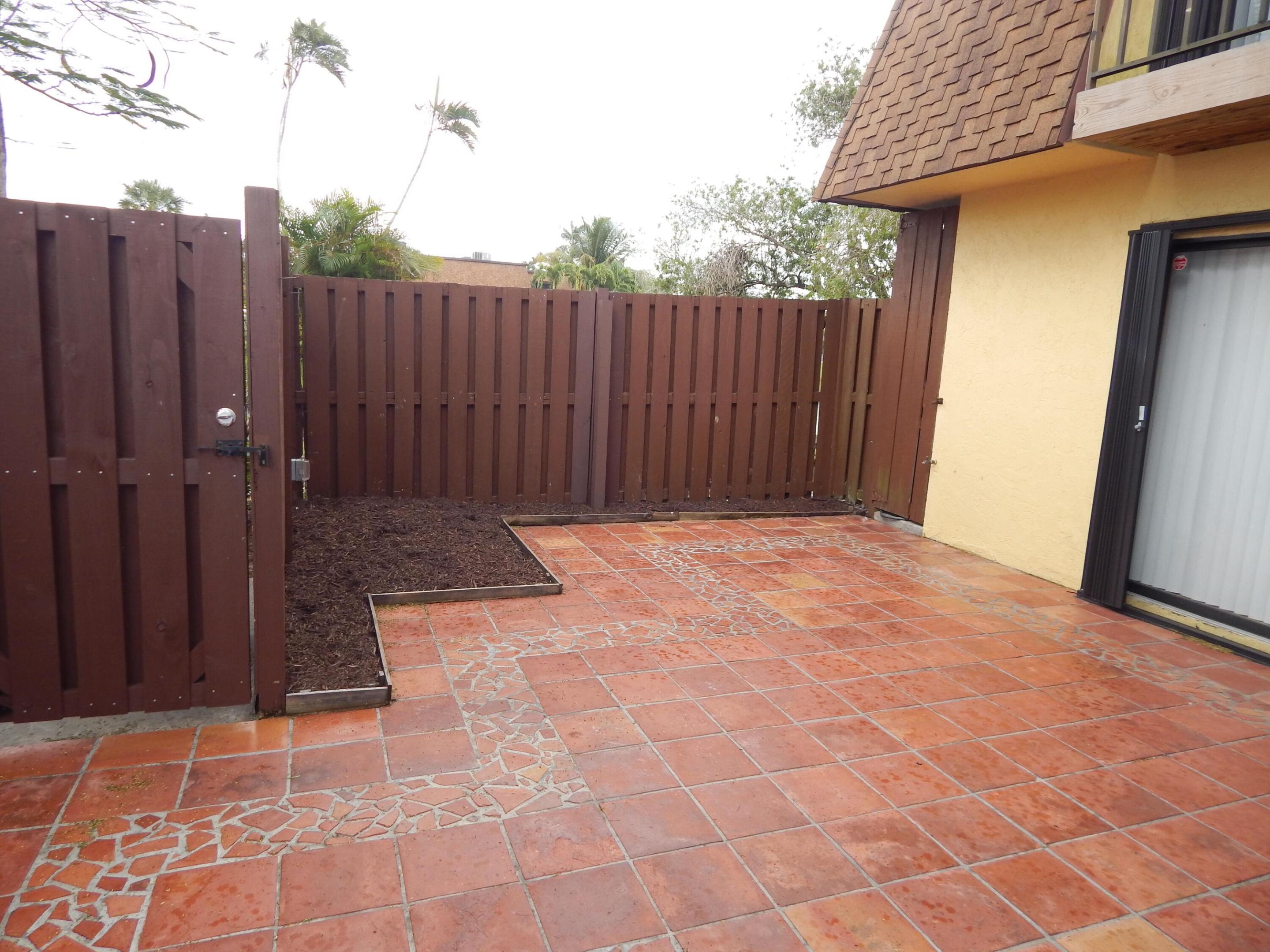 SIMS CREEK PH II - Residential Lease