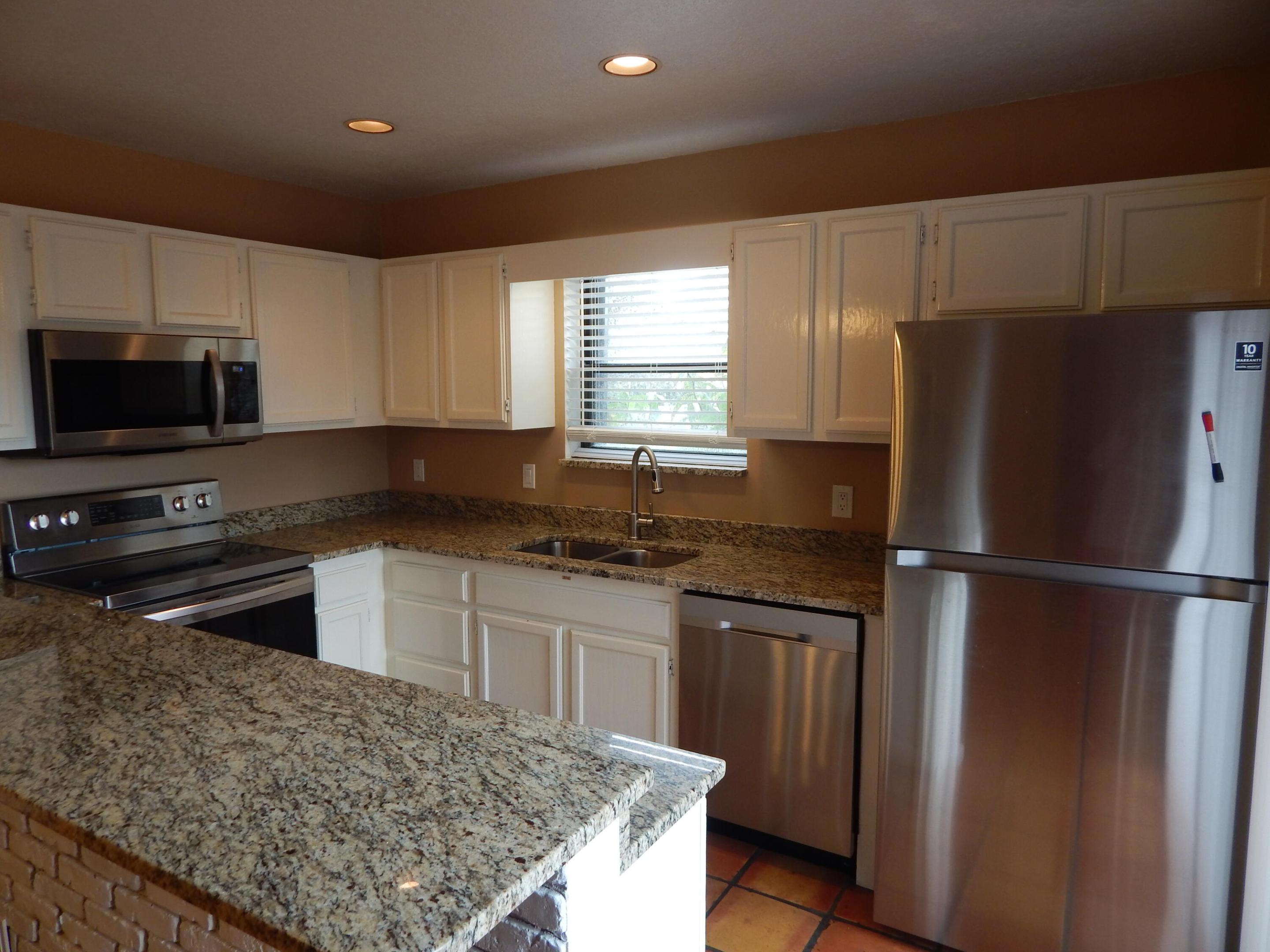 SIMS CREEK PH II - Residential Lease