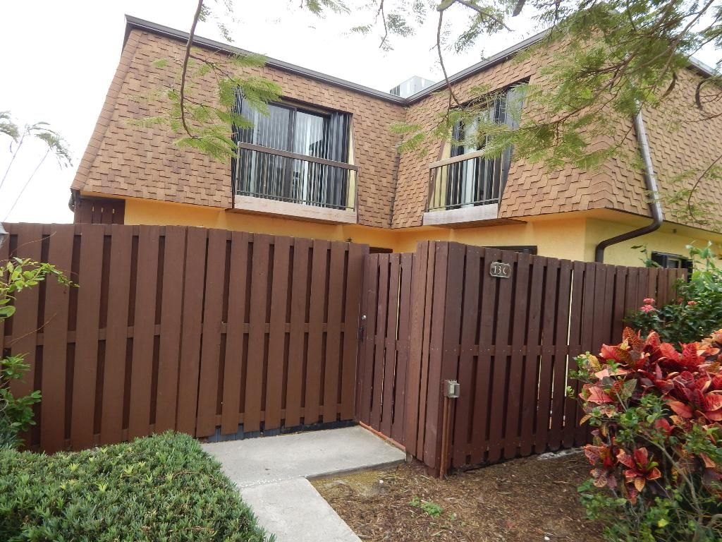 Photo of 110 N Delaware Boulevard #13c, Jupiter, FL 33458 (MLS # R11155157)