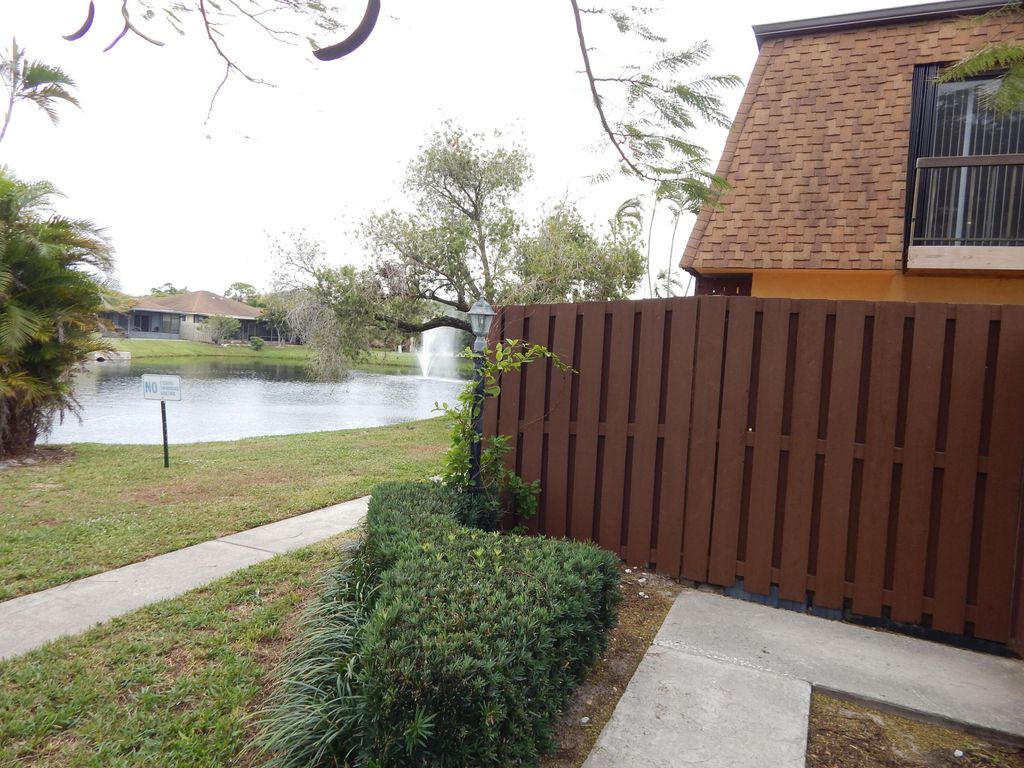 Photo of 110 N Delaware Boulevard #13c, Jupiter, FL 33458 (MLS # R11155157)